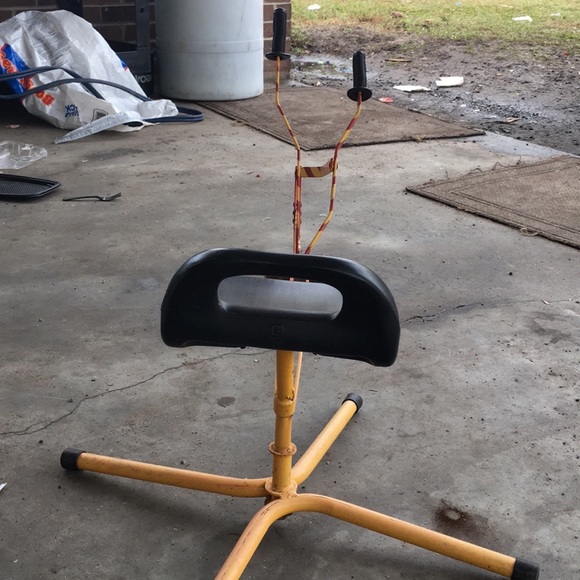 A digger - Picture 2 of 4